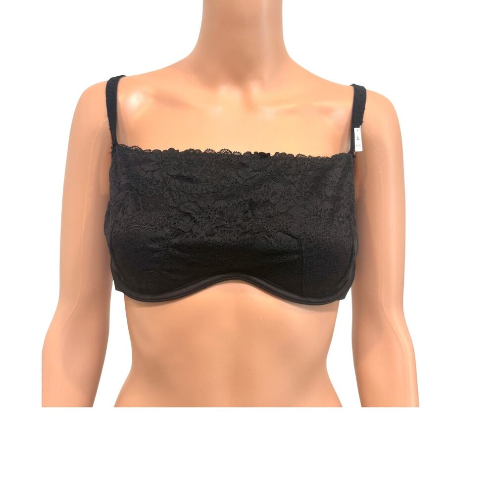 PINK Victoria’s Secret medium Wink unlined lace scoop bra BC 3302